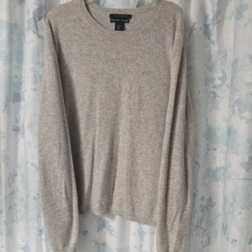 Gray Crewneck Sweater, TAHARI CASHMERE